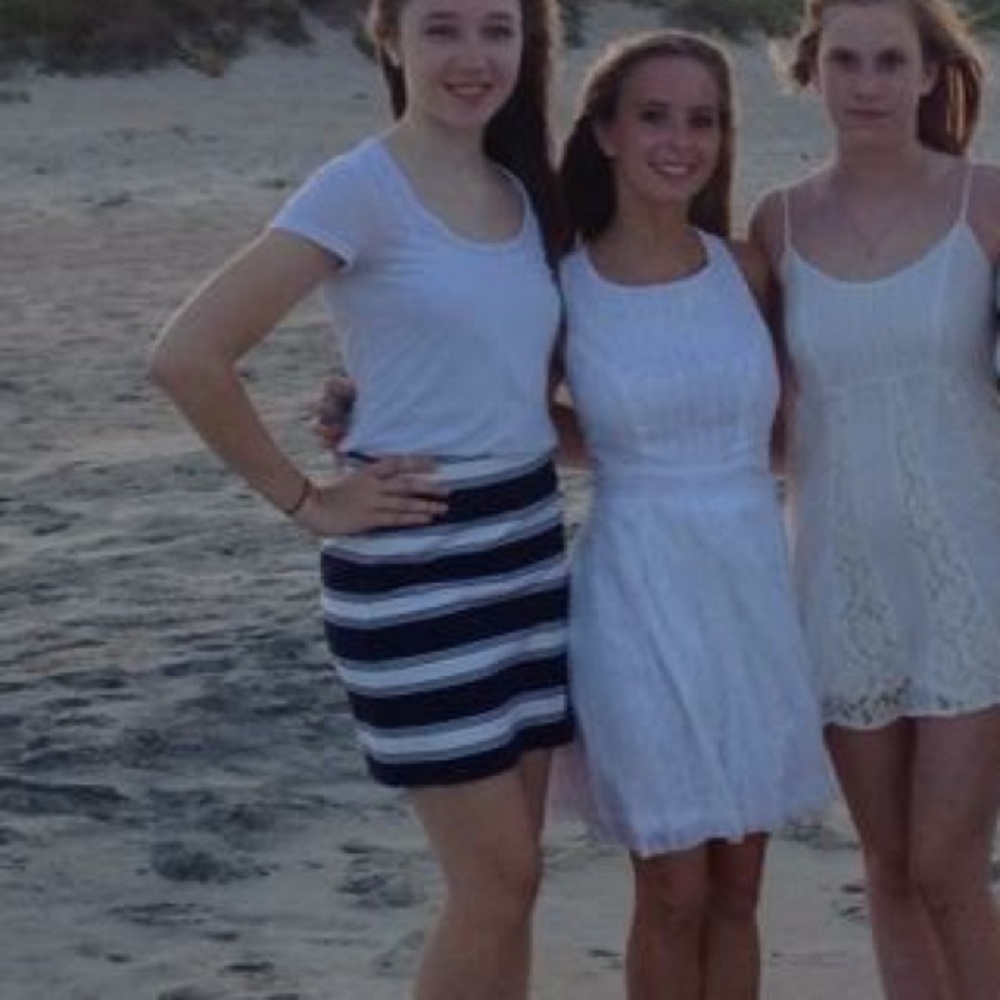 White Dress - Picture 6 of 7